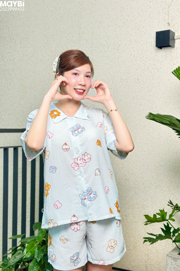 Bộ pyjama ngắn suông ngắn tay in hình gấu