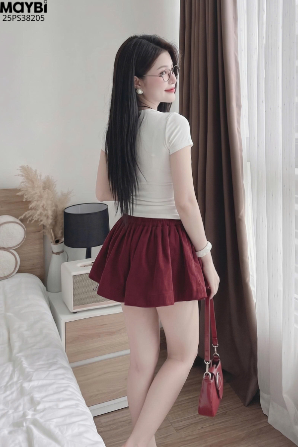 Set áo thun ôm chân váy xòe mini