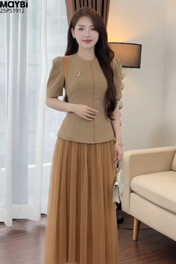 Set áo peplum ngắn tay chân váy lưới xòe