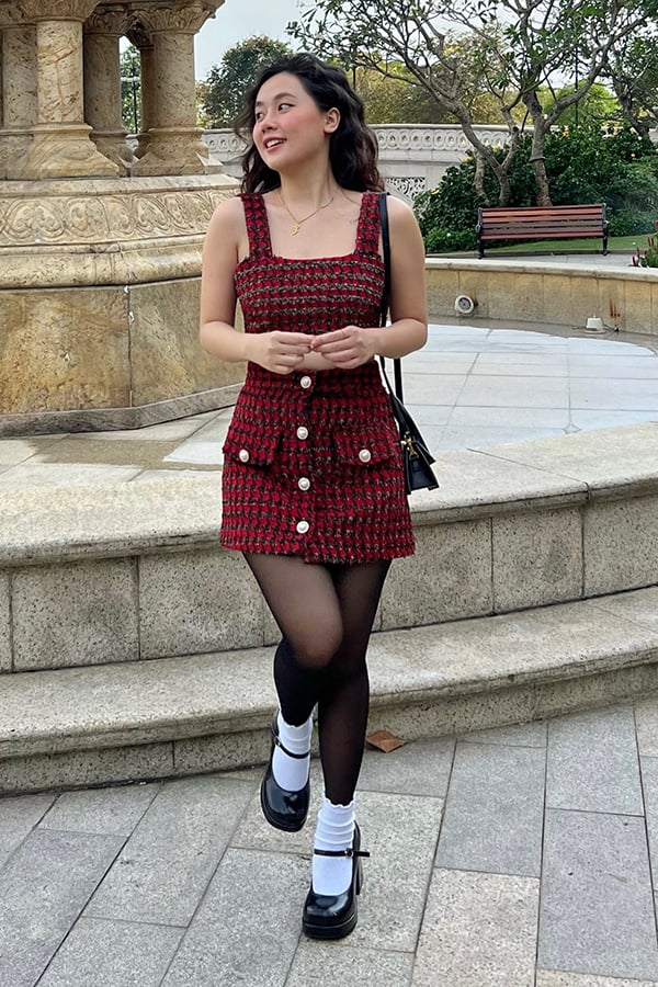 Chân váy chữ A tweed phối nẹp nút ngọc trai