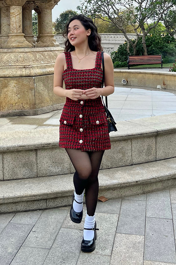 Áo croptop ôm tweed cổ vuông