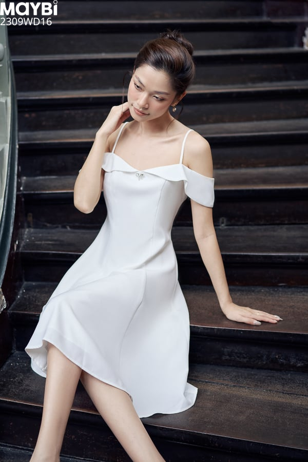 Đầm xòe bố len vai bệt có nơ gài trang trí