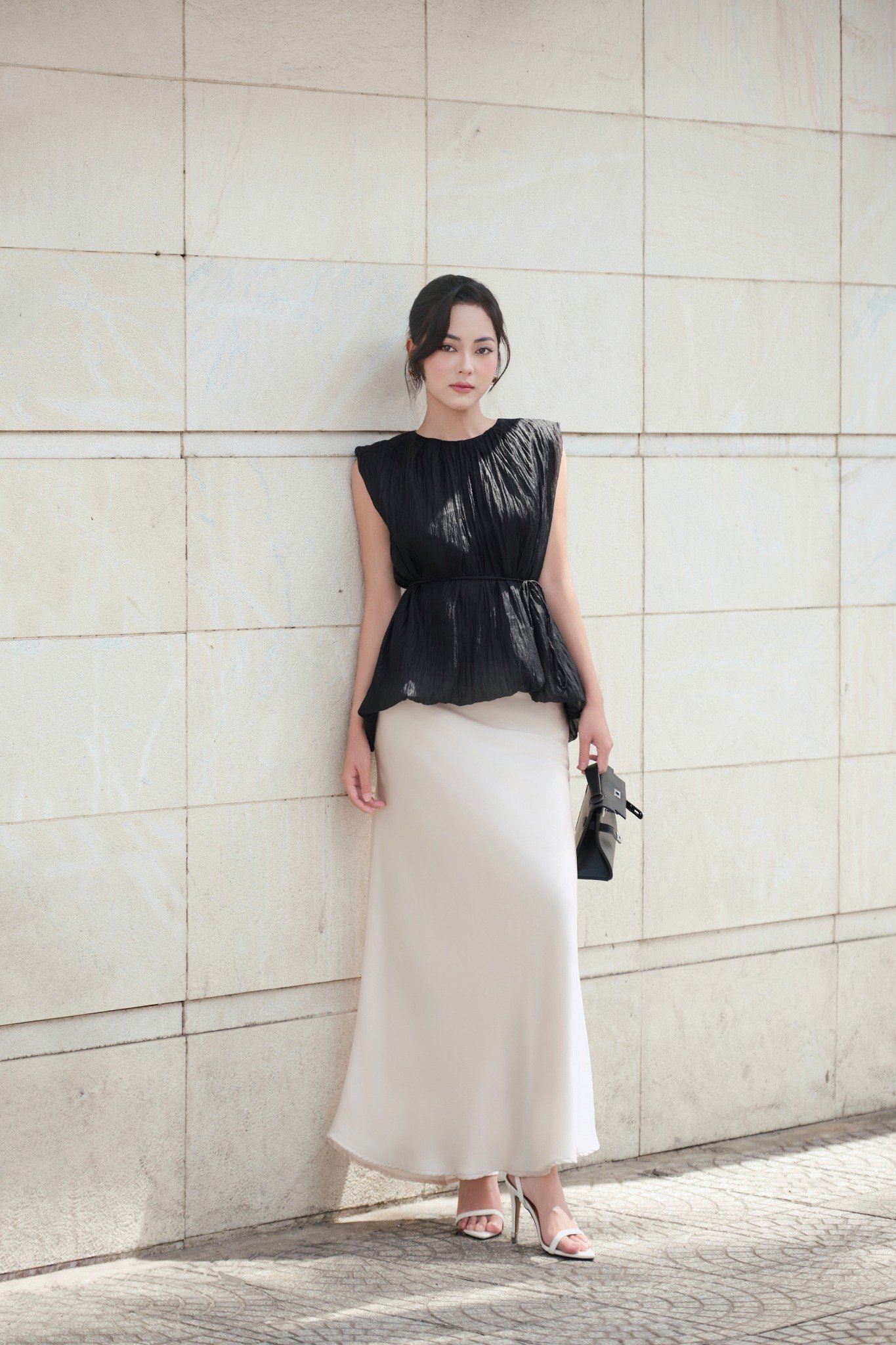 Áo kiểu form rộng tơ óng tùng bí