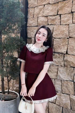 Set áo và chân váy dáng mini đỏ phối bèo