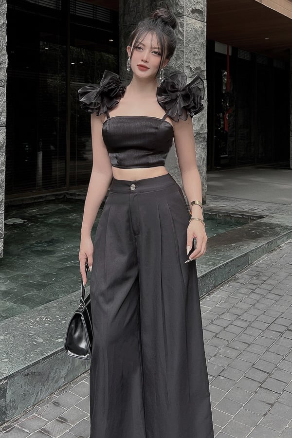 Áo croptop ôm voan dây phối bèo vai