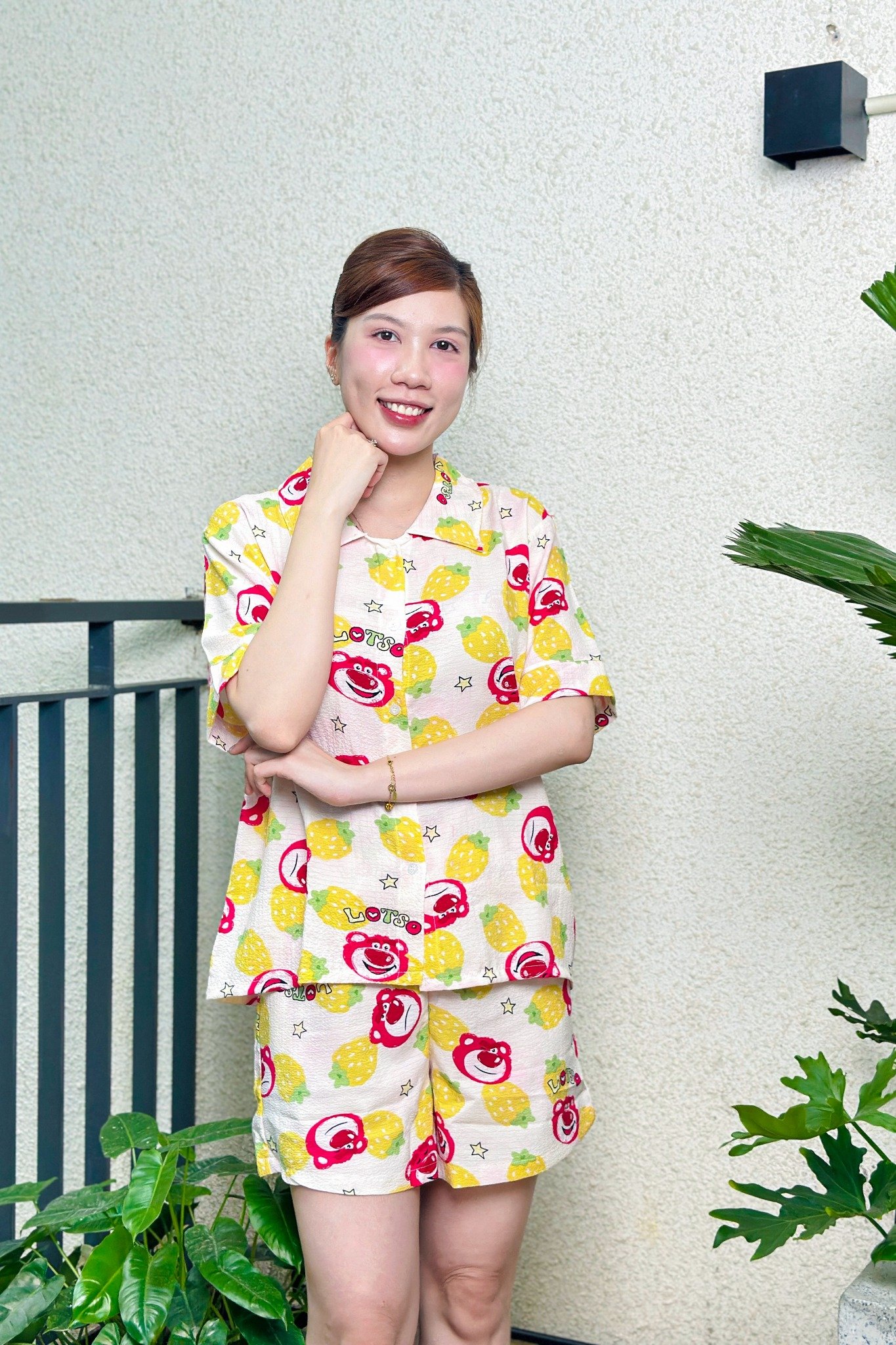 Bộ pyjama ngắn suông ngắn tay cotton in hình gấu dâu