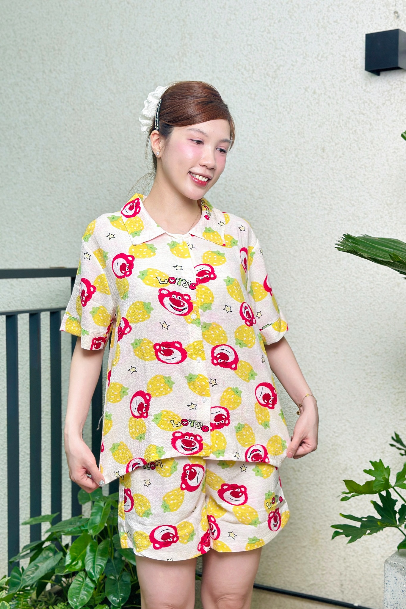 Bộ pyjama ngắn suông ngắn tay cotton in hình gấu dâu