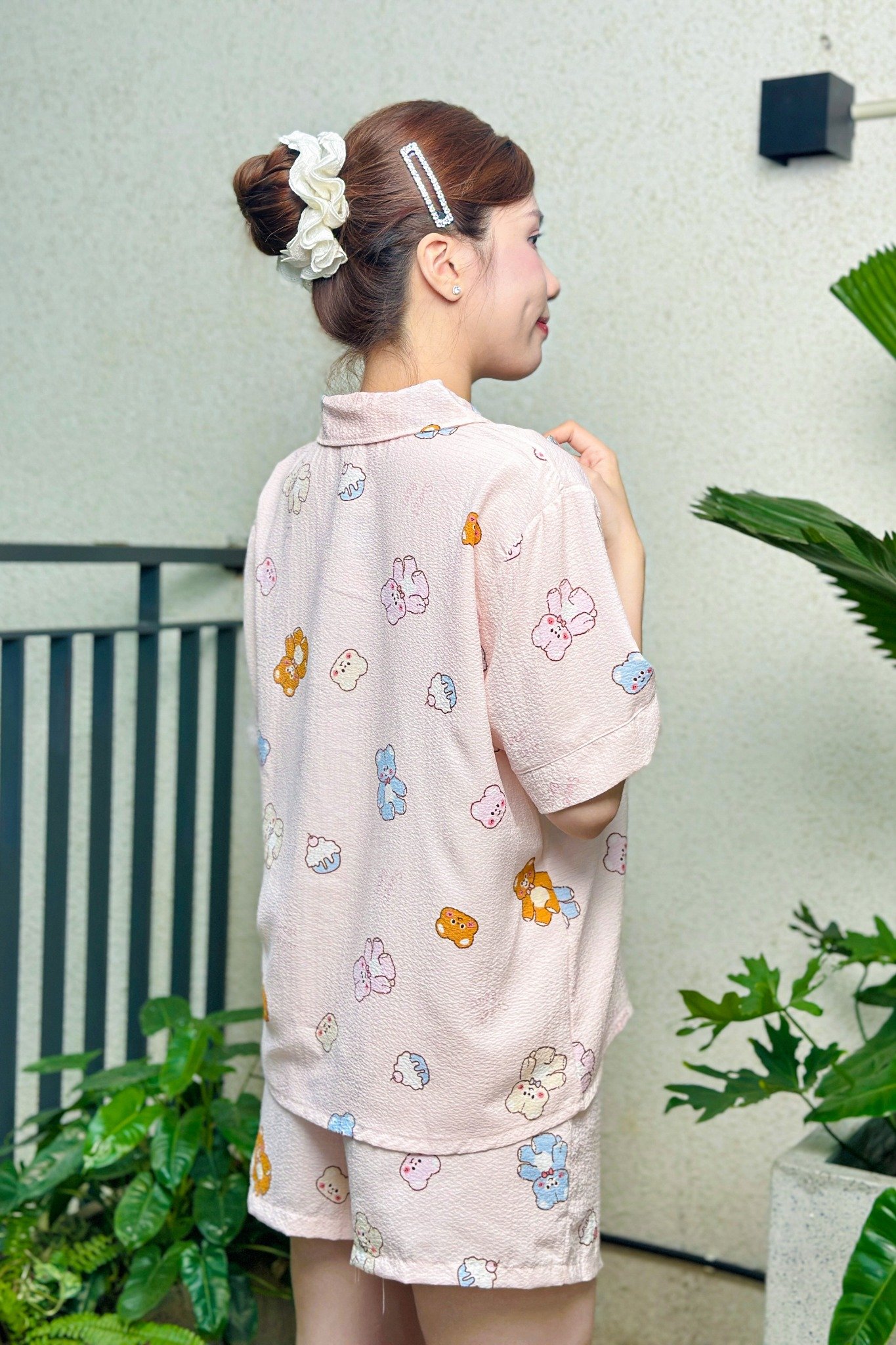 Bộ pyjama ngắn suông ngắn tay in hình gấu