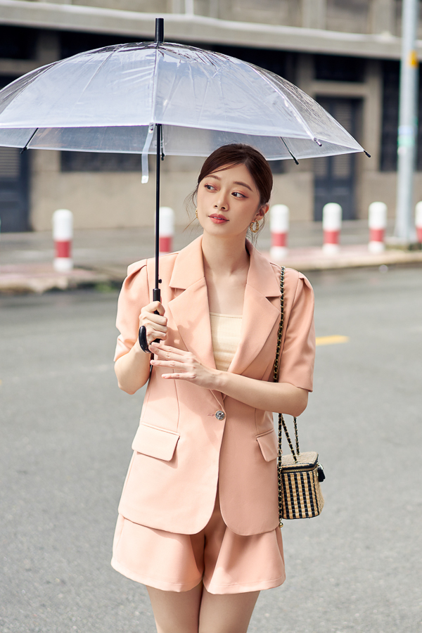 Quần short dáng xòe pho xéo