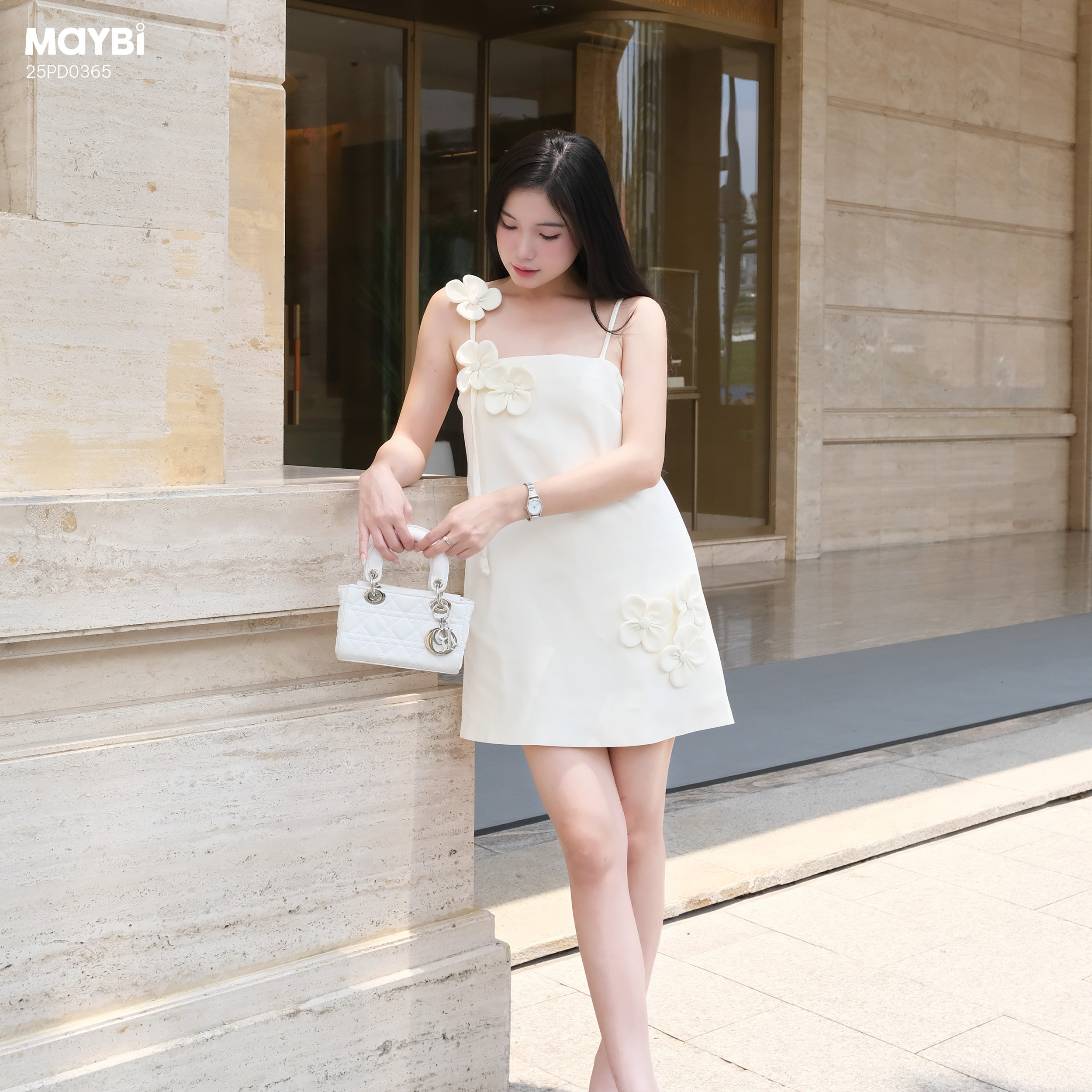 [CÓ SẴN HN] Đầm hai dây đính hoa kiểu dáng mini ( KHÔNG KÈM QUẦN BẢO HỘ )