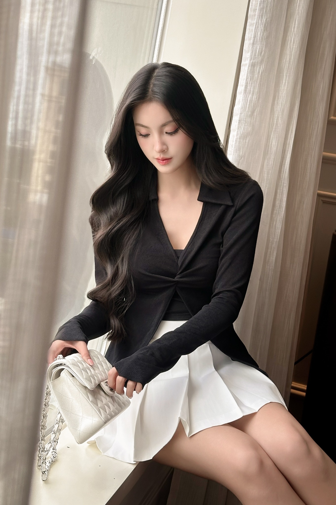 Áo thun kiểu xoắn ngực tay dài kèm áo quây