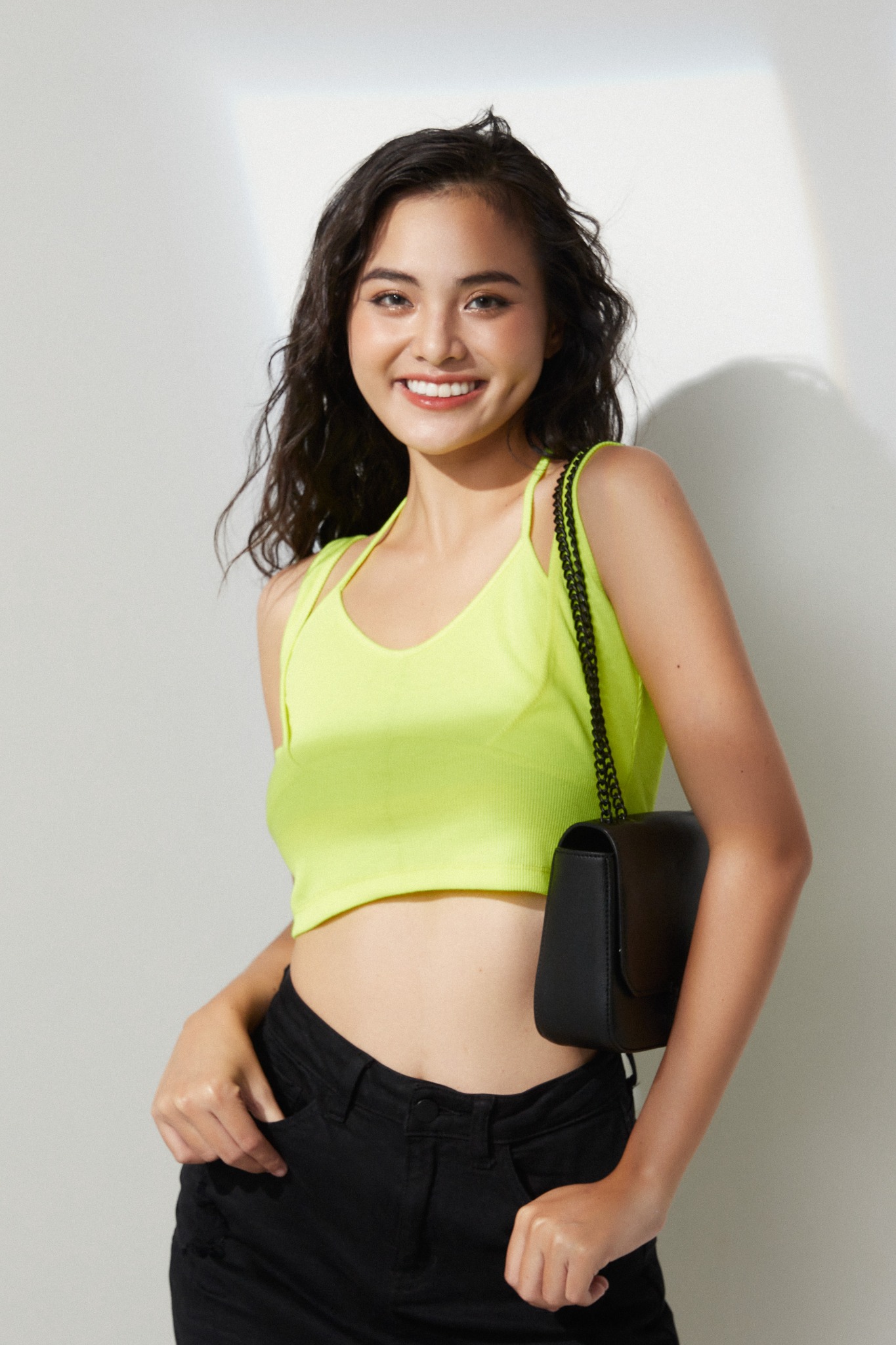 Áo thun ôm kiểu 2 dây