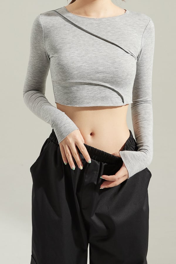 Áo croptop ôm thun tay dài rã kiểu