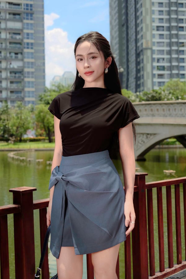 Chân váy mini thắt nơ jean