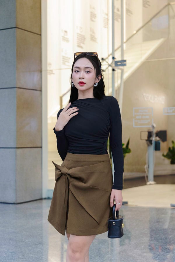 Chân váy mini thắt nơ jean