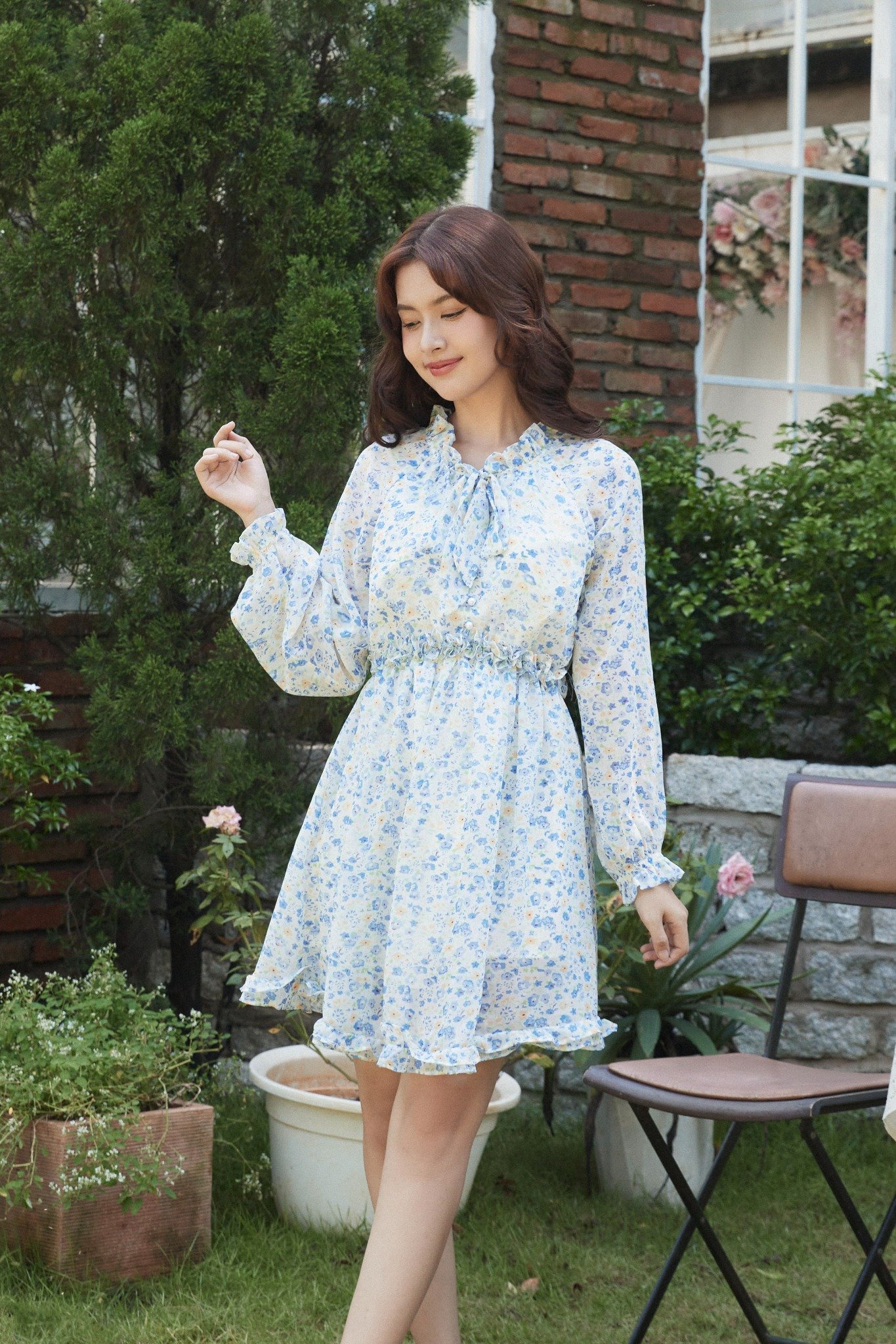 Đầm babydoll voan in hoa bèo nơ cổ