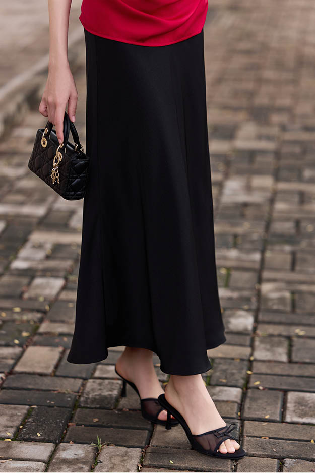 Chân váy lụa Dony