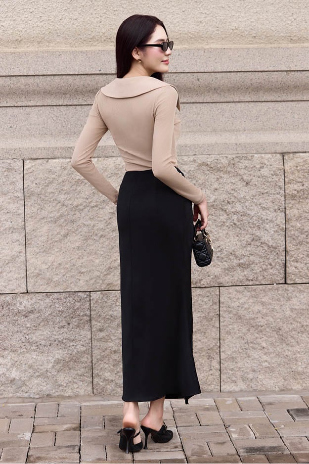 Áo cổ V thun tăm