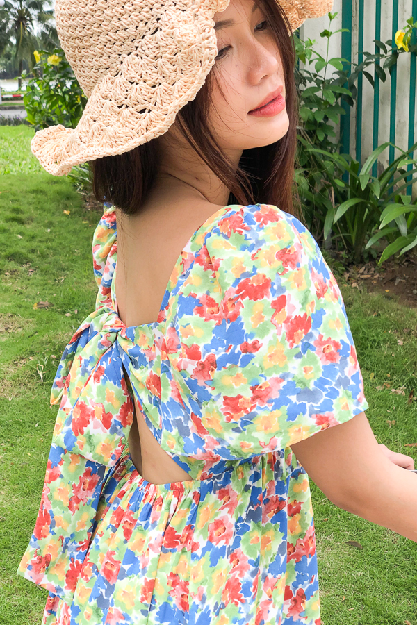 Đầm babydoll lụa in họa tiết nhiều màu phối nơ lưng tay cánh tiên